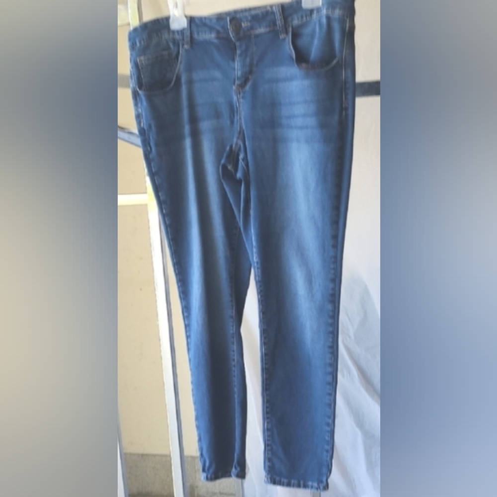 SO Denim Skinny Jeans